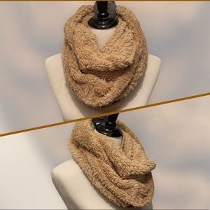 NEW West | Loop Faux  Fur Infinity Scarf